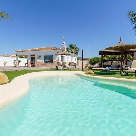 Hétvégi ház Private Serrano - Heated Pool *